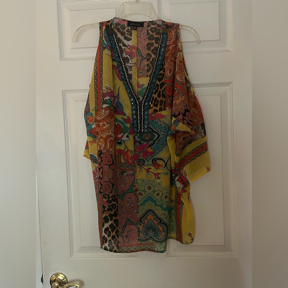 Melissa Paige Yellow Multicolor Beaded V‑Neck tunic.